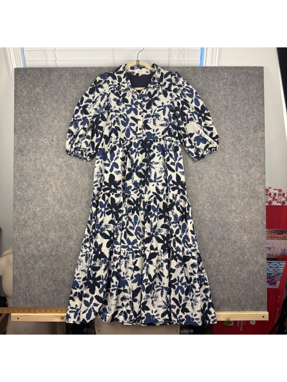 TCEC Tiered Fully LIned Maxi Dress Navy Blue White Floral Size Medium 702
